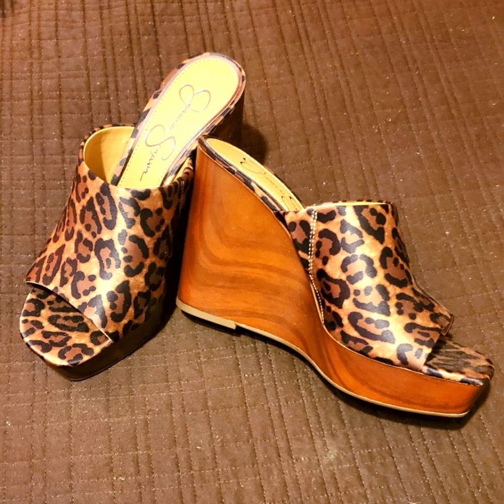 Jessica Simpson  slip on